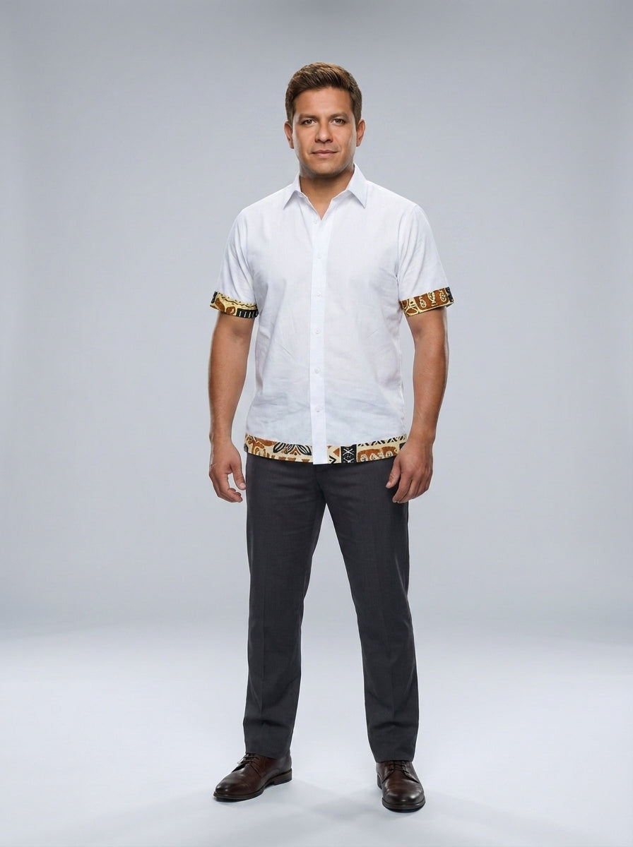 Camisa Blanca Manga Corta con Detalles Étnicos Dorados para Resort Boutique