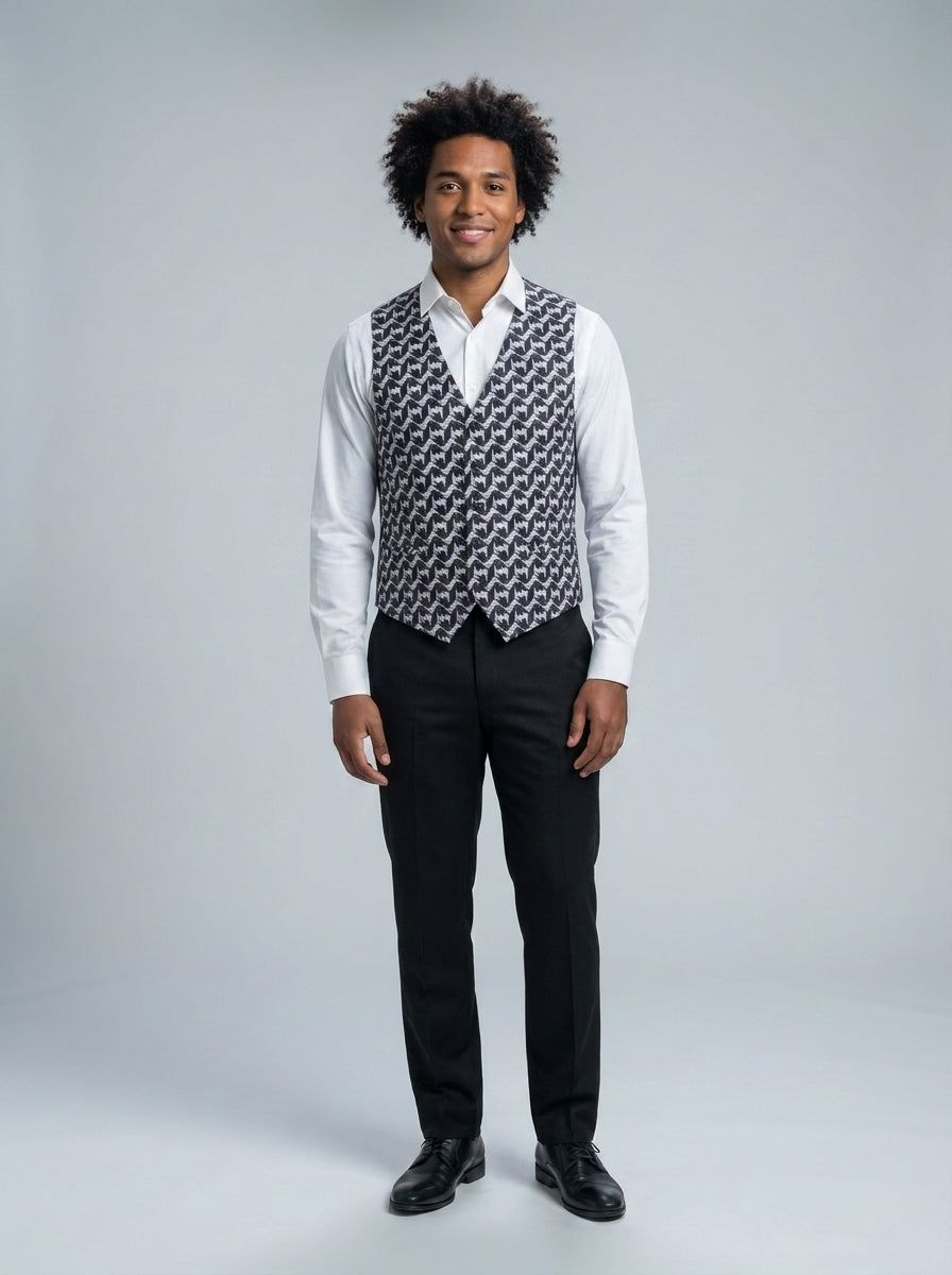Hombre con chaleco de estampado geométrico en blanco y gris oscuro, cuello en V, sobre camisa blanca para dealer de casino.